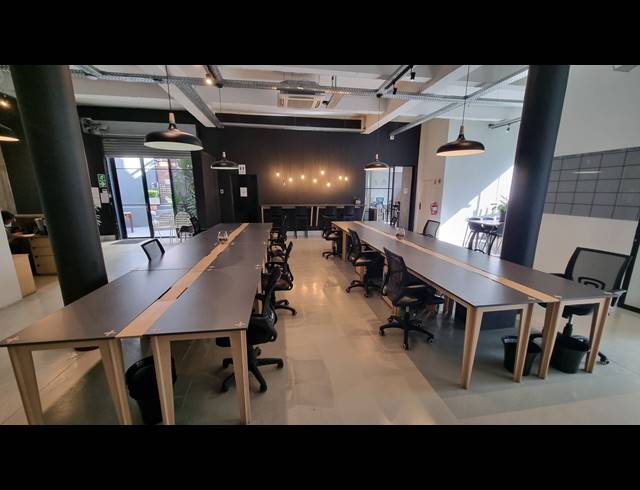 525M² SERVICED OFFICE FOR SALE IN WOODSTOCK